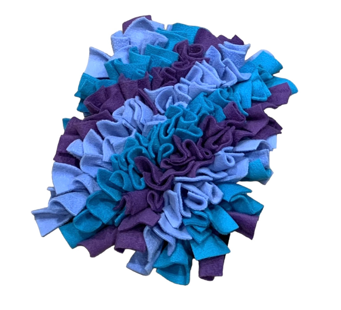 FEAST FLEECE SNUFFLE MAT