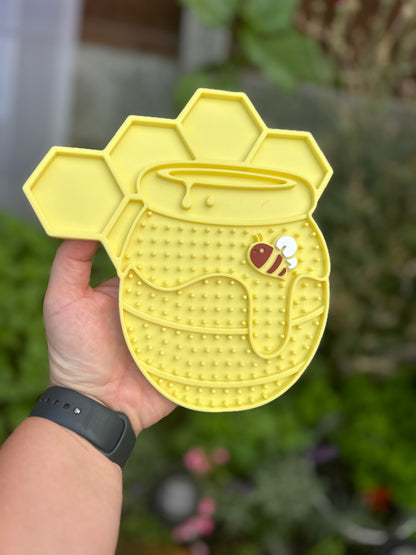 HONEY POT & BEE SILICONE LICK MAT WITH SUCTION CUPS