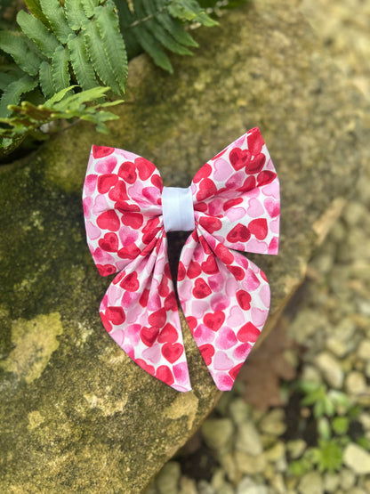 HEART CONFETTI LOVE LETTERS BOW