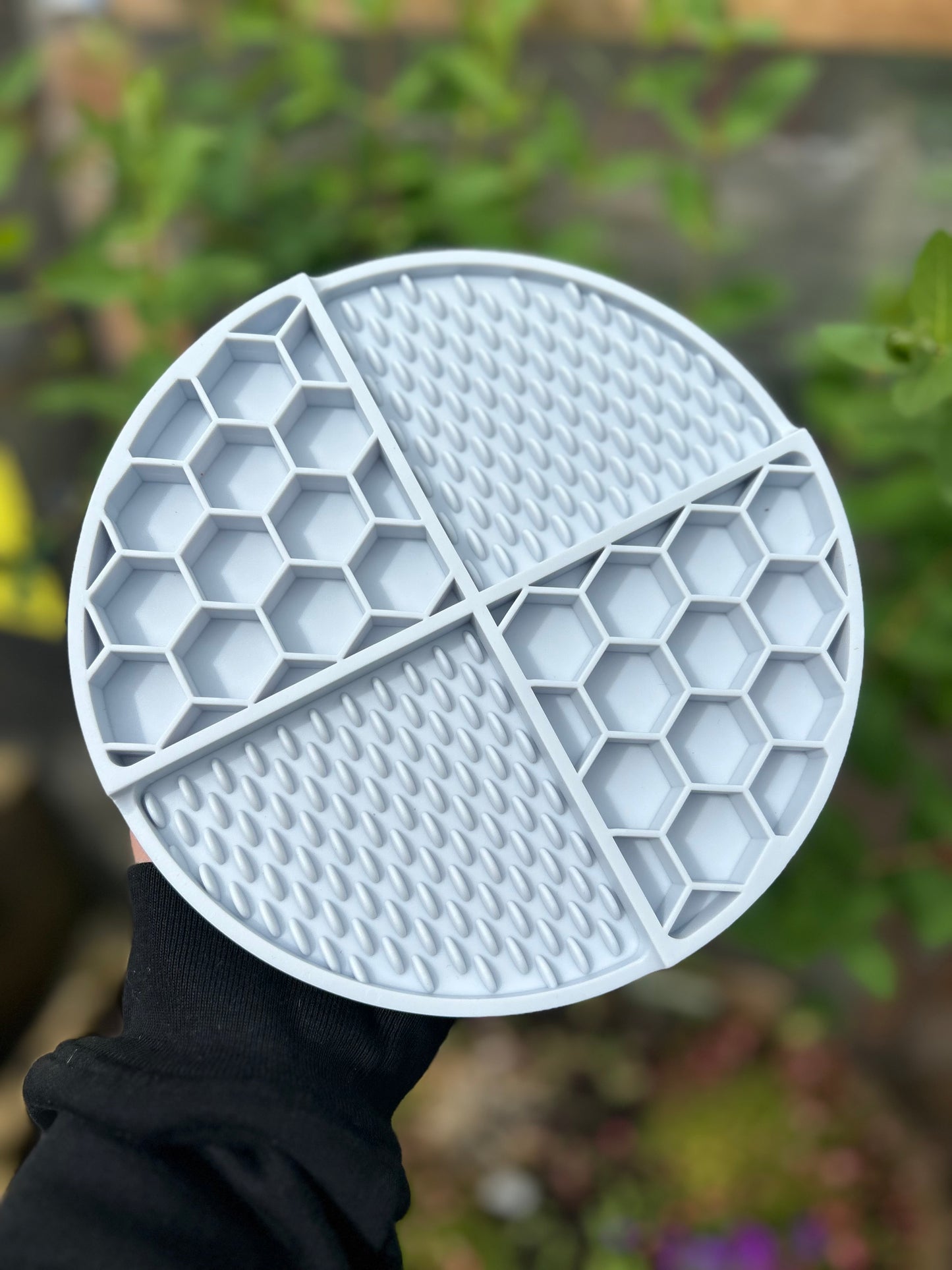 DUAL TEXTURE HONEYCOMB LICKMAT SLOW FEEDER TRAY