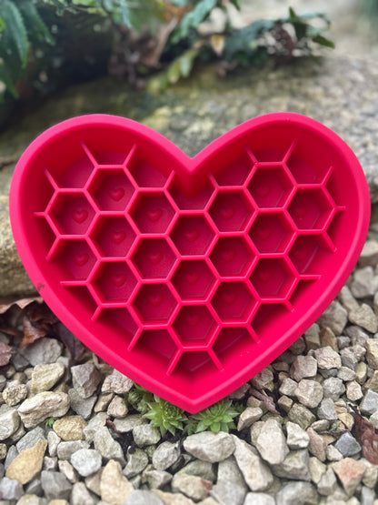 HEART HONEYCOMB BOWL / LICKMAT SLOW FEEDER